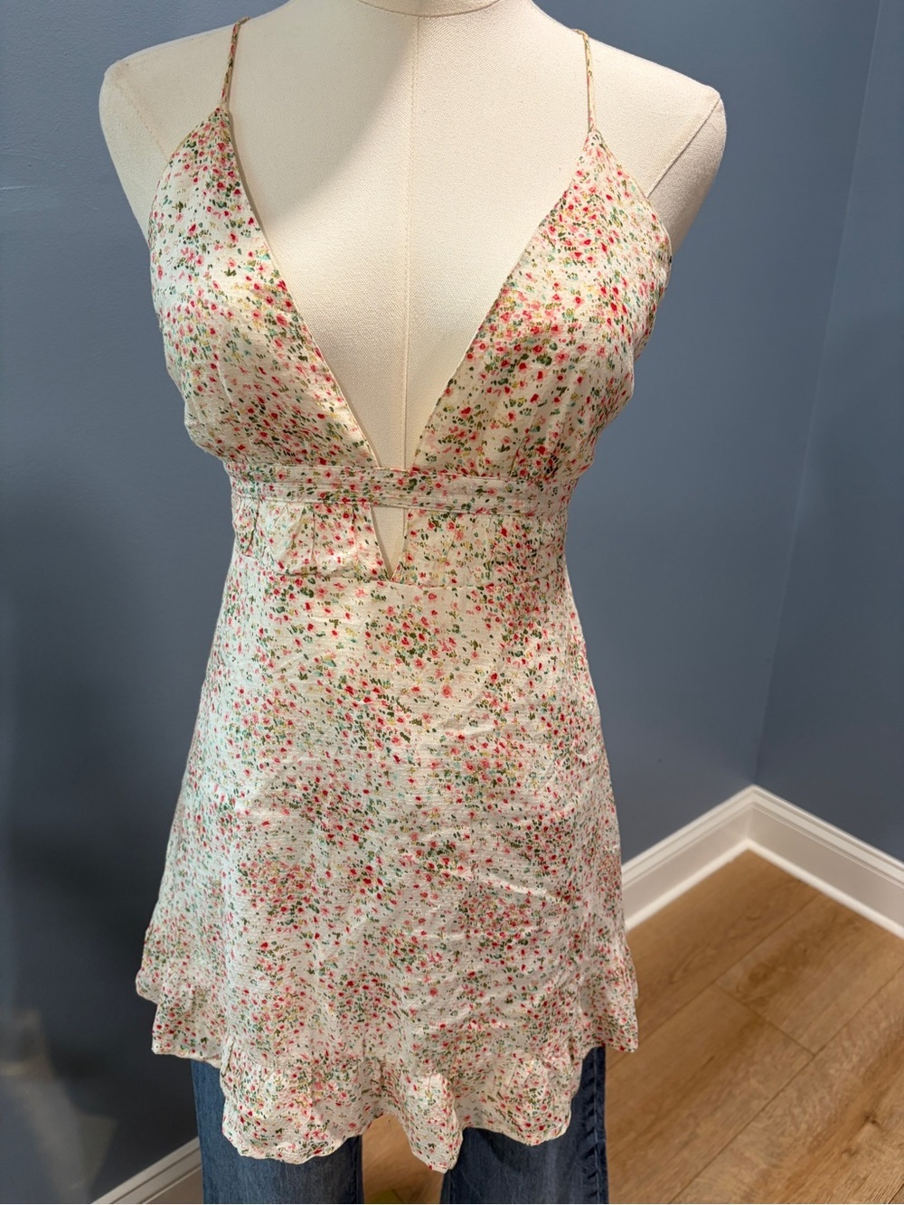 Sky to Moon Floral Open Back Mini Dress / Top Size Medium